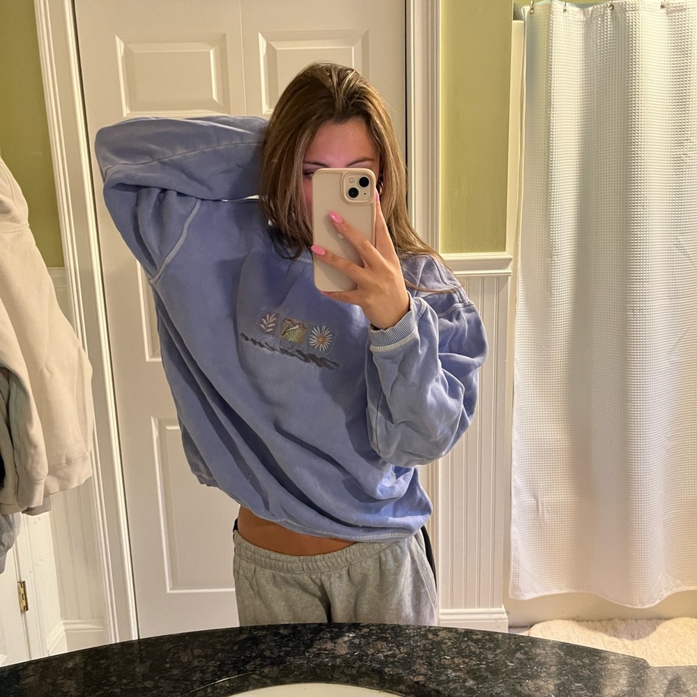 Urban outfitters crewneck
